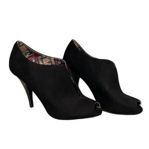 Black Peep-Toe Heels by Christian Siriano